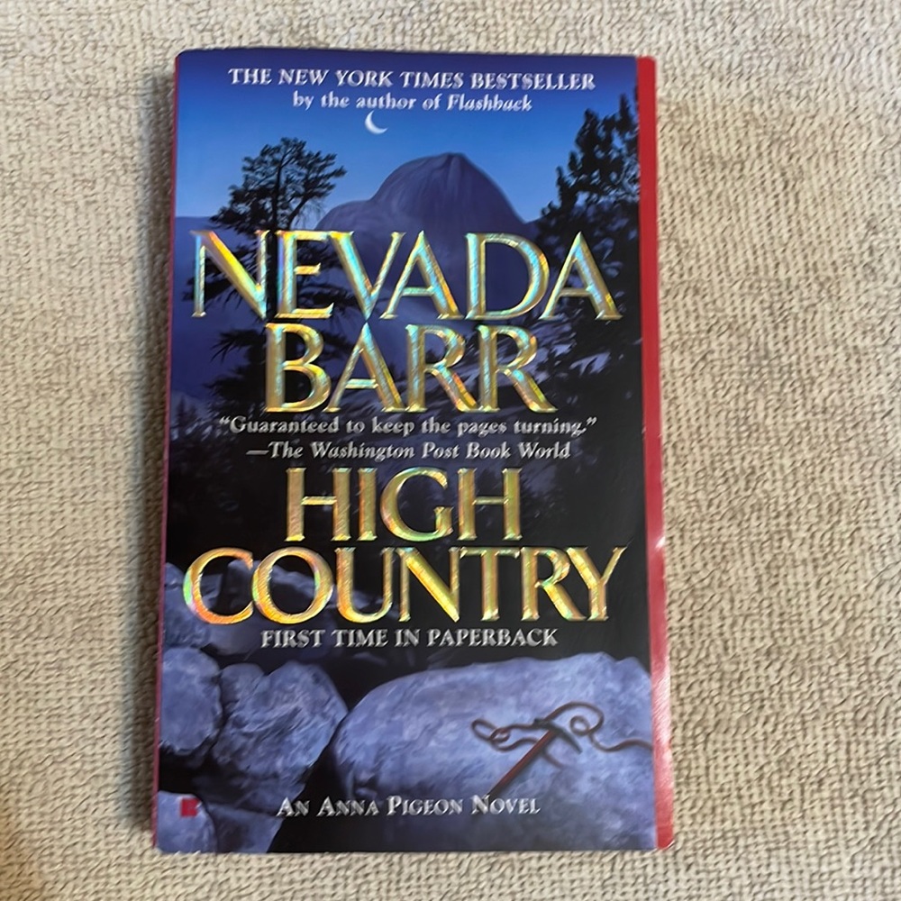 📚2/$6  High Country #12 in the Anna Pigeon Series